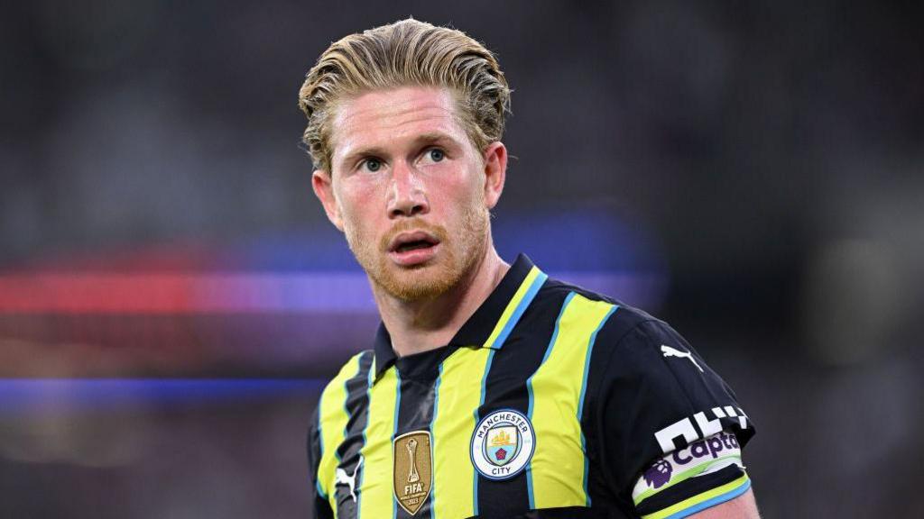 Kevin De Bruyne: Không có cuộc đàm phán nào về việc rời Man City, tiền vệ nói - BBC Sport